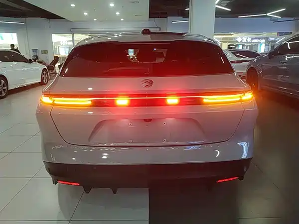 NIO ET5T 2024