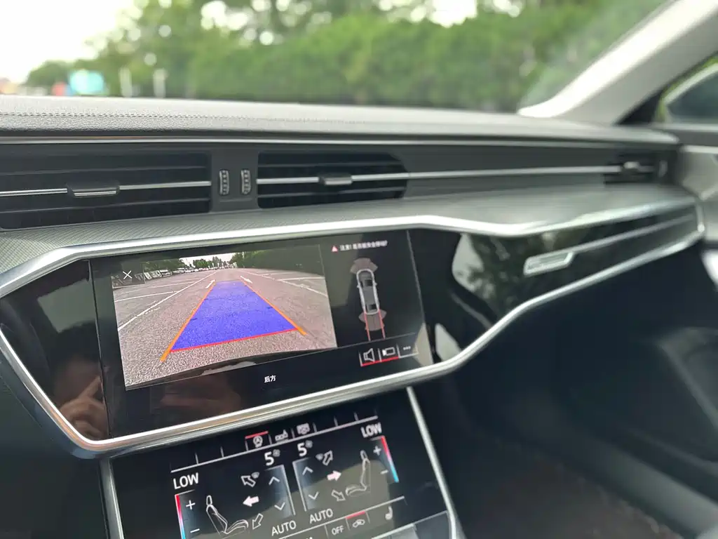 Audi A6L 2020 — фото 25