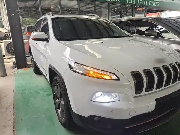 Jeep Cherokee 2016