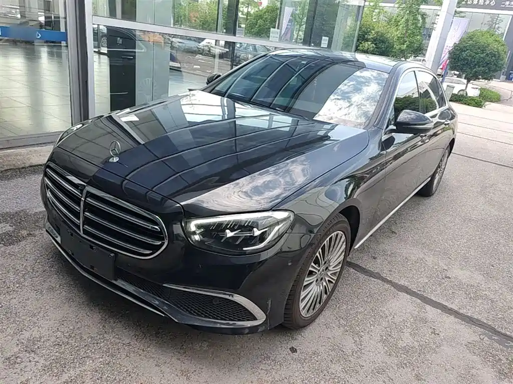 Mercedes-Benz E-Class 2022 — фото 2
