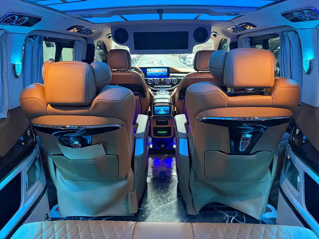 Mercedes-Benz Vito 2022 — фото 17