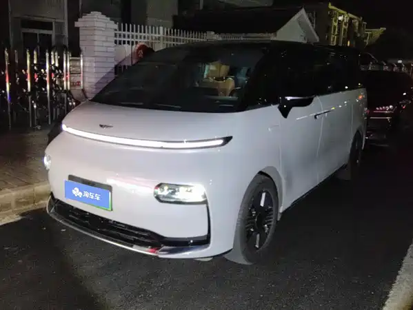 Geely Galaxy Yizhen L380 2025