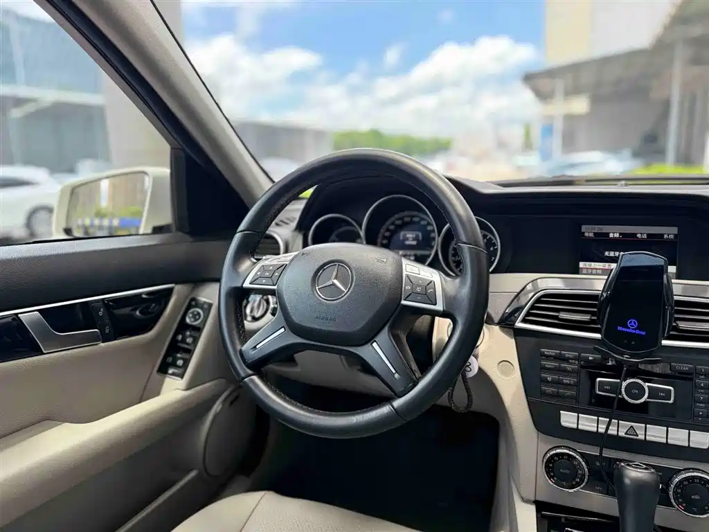 Mercedes-Benz C-Class 2013 — фото 14