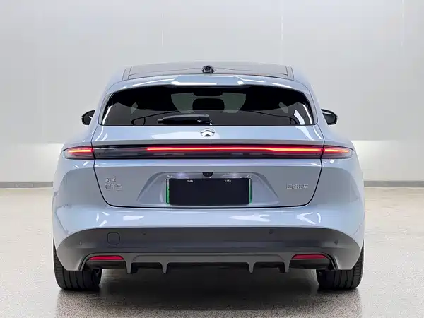 NIO ET5T 2023