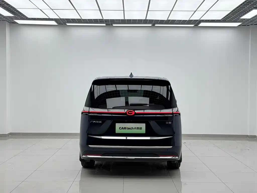 GAC Motor E8 PHEV 2023 — фото 20