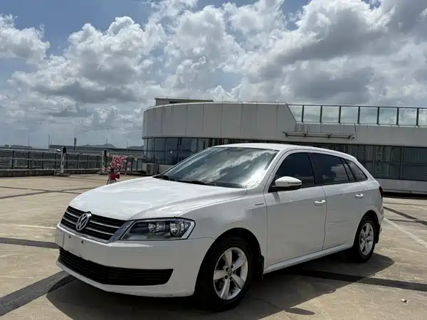 Volkswagen Gran Lavida 2013