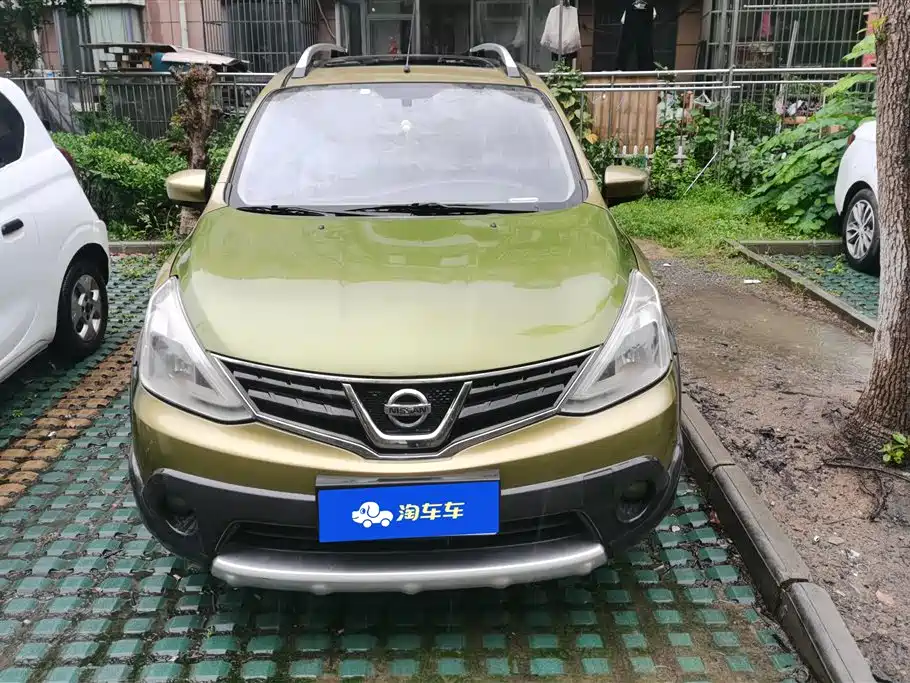 Nissan Livina 2014