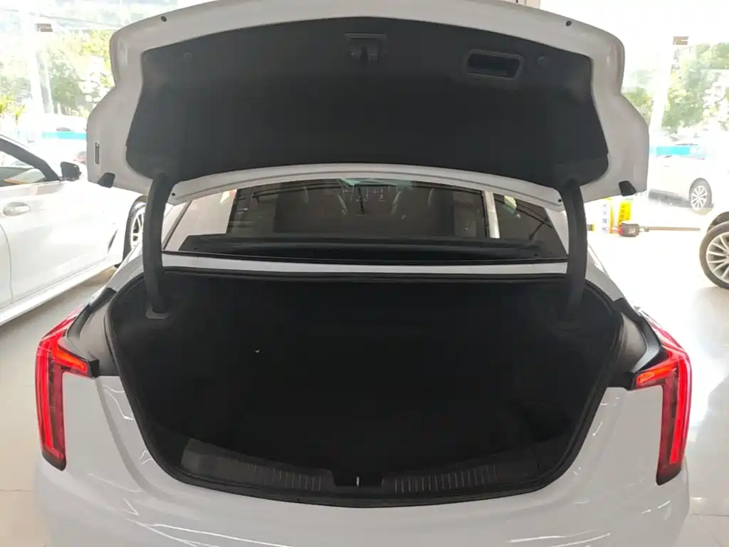 Cadillac CT5 2021 — фото 19