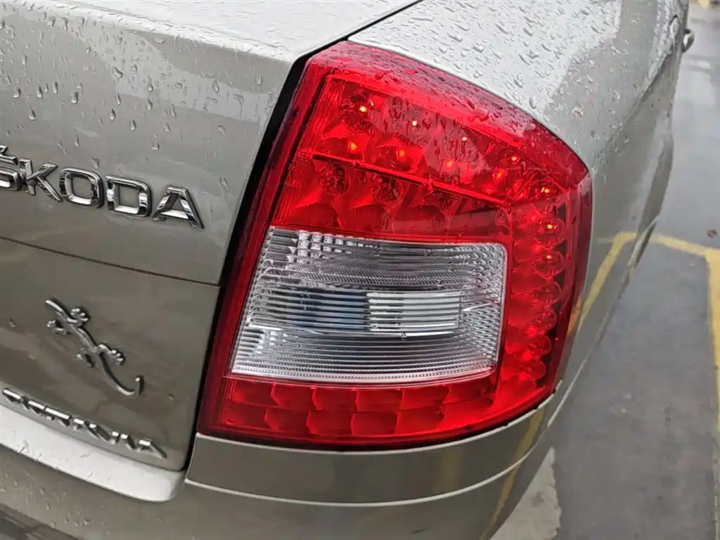 Skoda Octavia 2014 — фото 8
