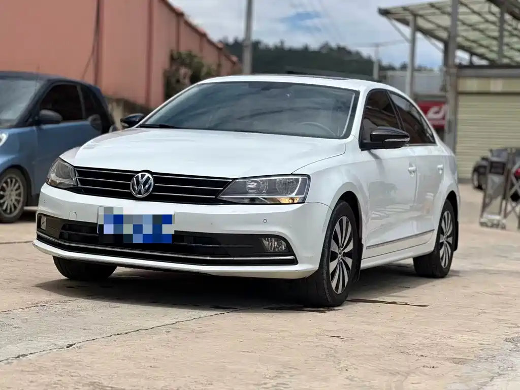 Volkswagen Sagitar 2017