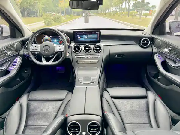 Mercedes-Benz C-Class 2021