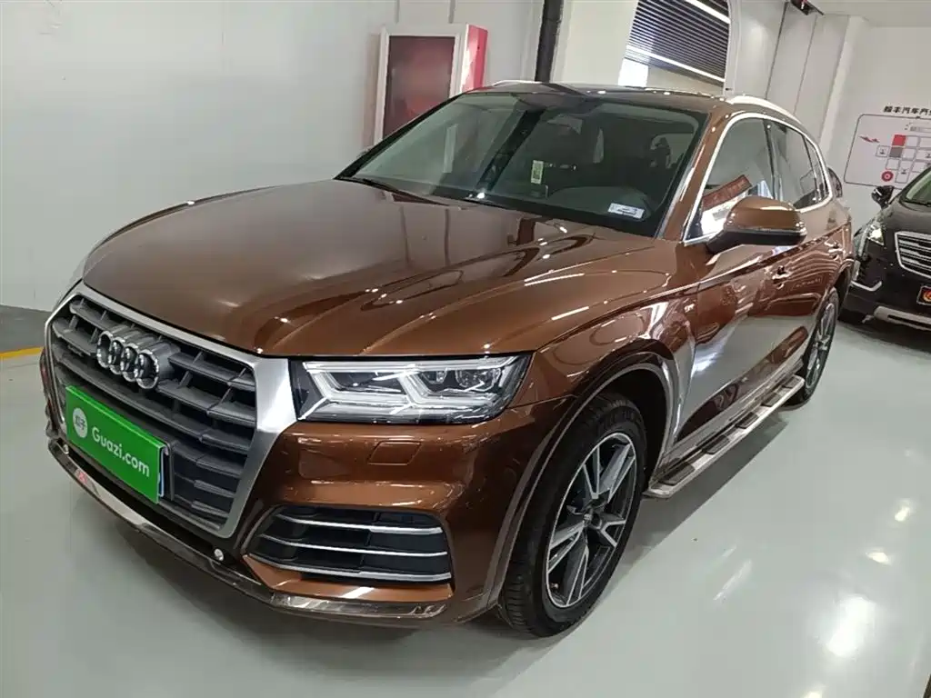 Audi Q5L 2019 — фото 2