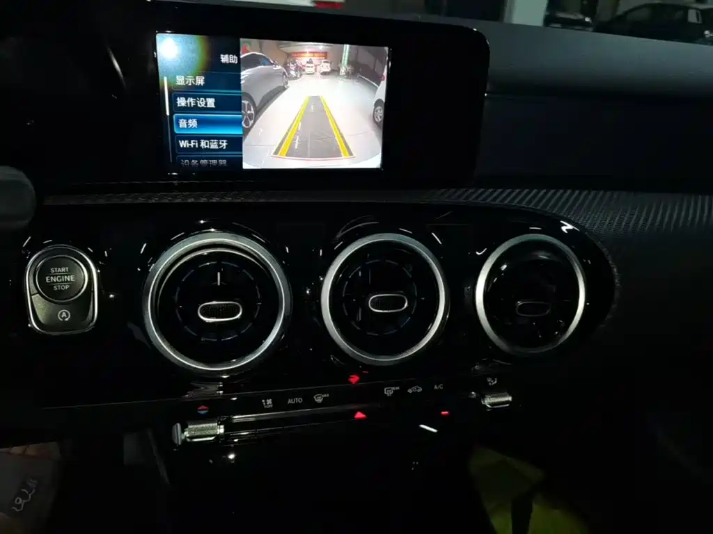 Mercedes-Benz A-Class 2021 — фото 13