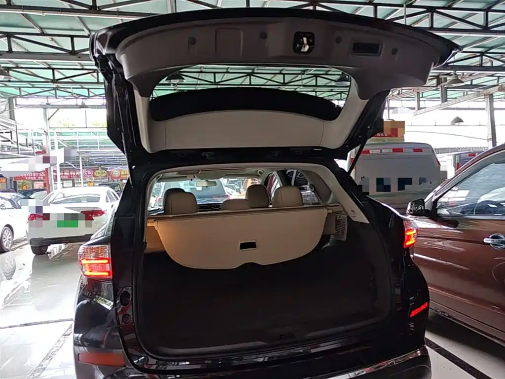 Nissan Murano 2018 — фото 19