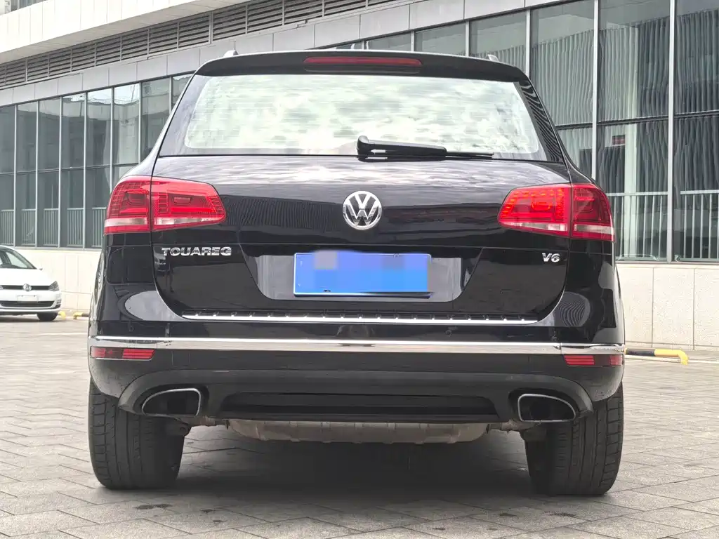 Volkswagen Touareg 2017 — фото 8