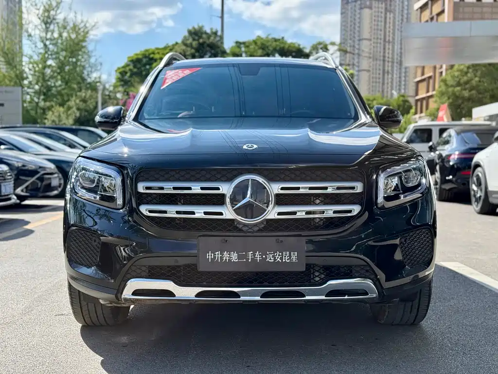 Mercedes-Benz GLB 2023 — фото 2