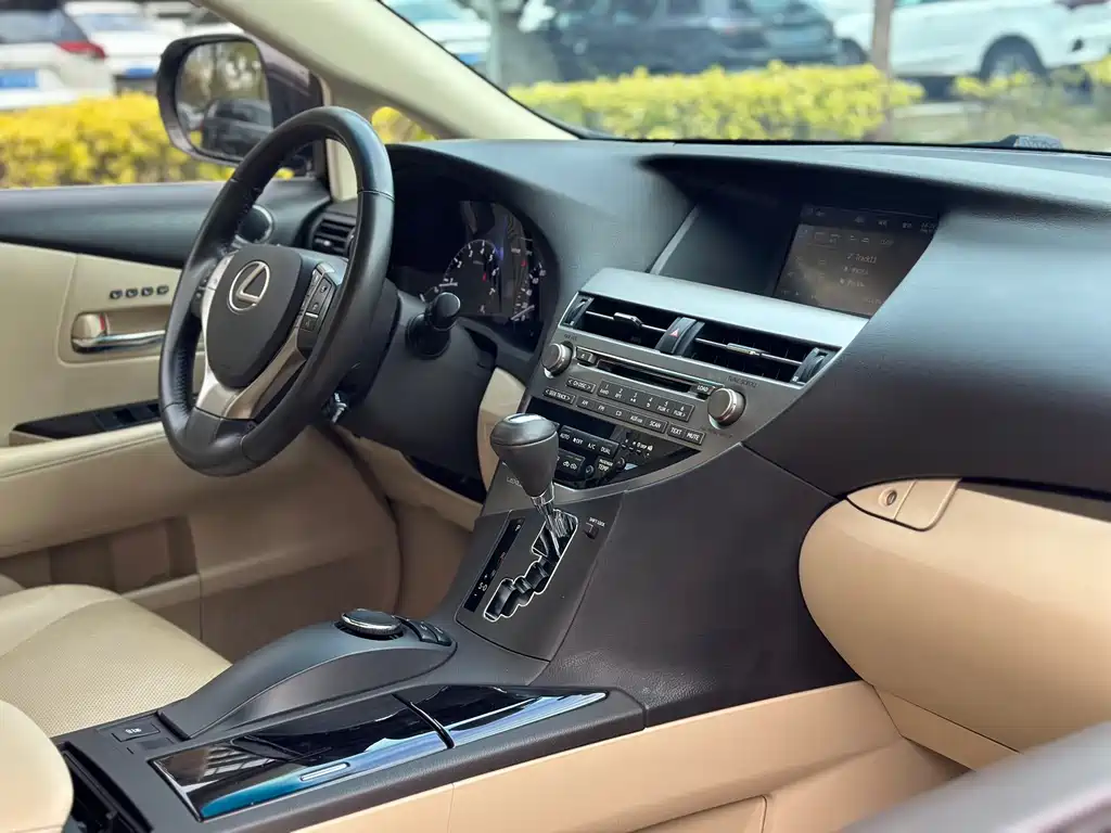 Lexus RX Classic 2015 — фото 12