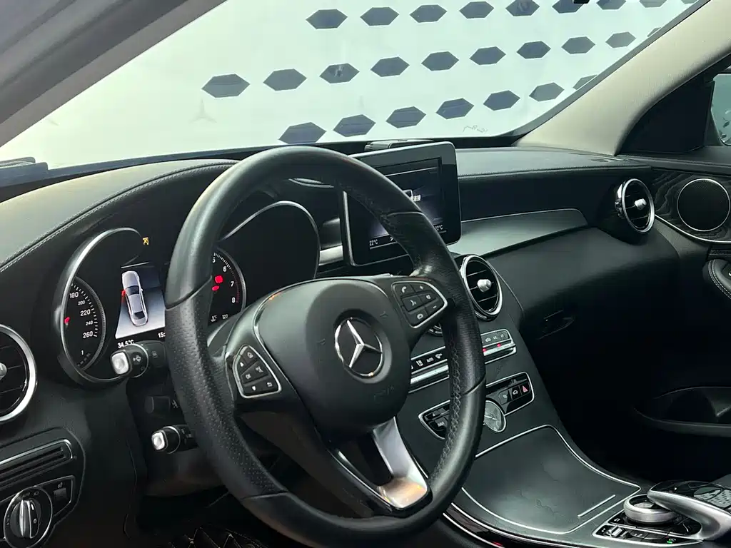 Mercedes-Benz C-Class 2018