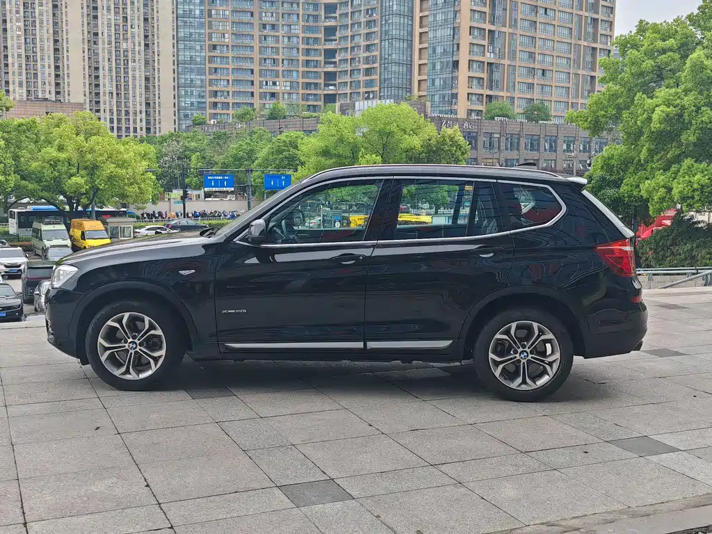 BMW X3 2017 — фото 2