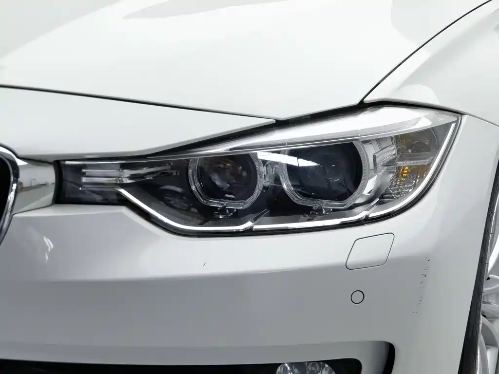BMW 3 Series 2015