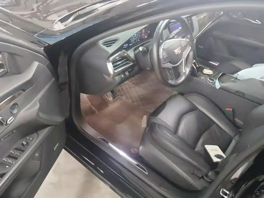 Cadillac CT6 2023 — фото 16