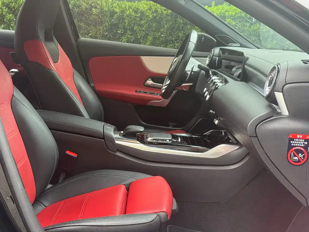 Mercedes-Benz A-Class AMG 2024 — фото 20