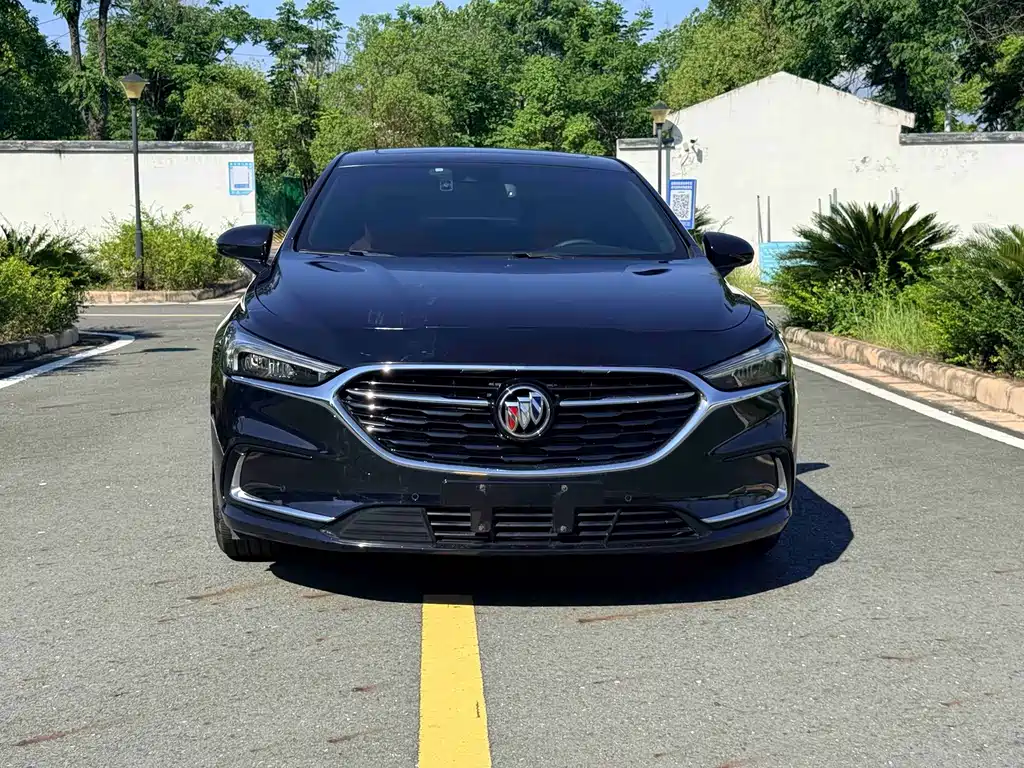 Buick LaCrosse 2020 — фото 2