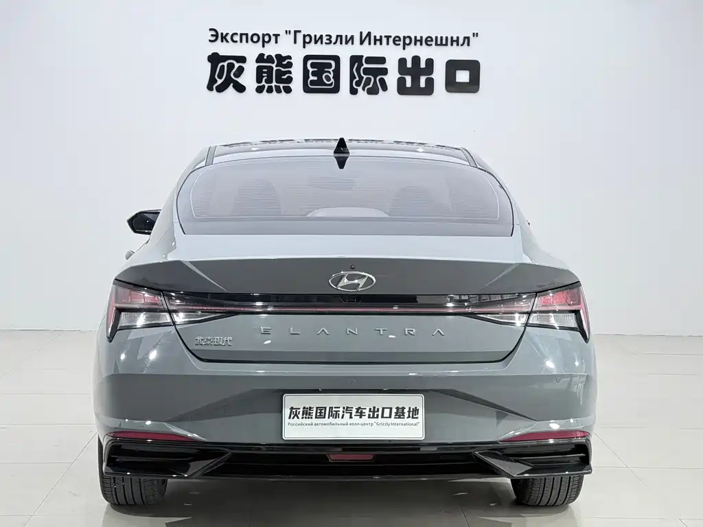 Hyundai Elantra 2023