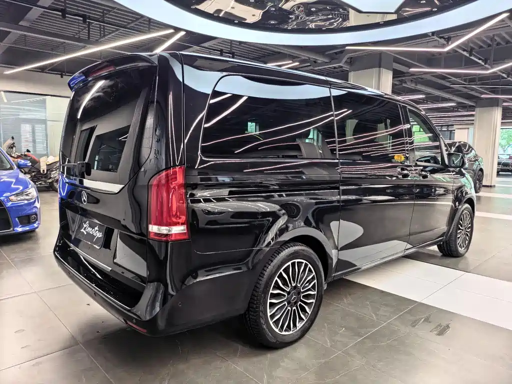 Mercedes-Benz V-Class 2018 — фото 6