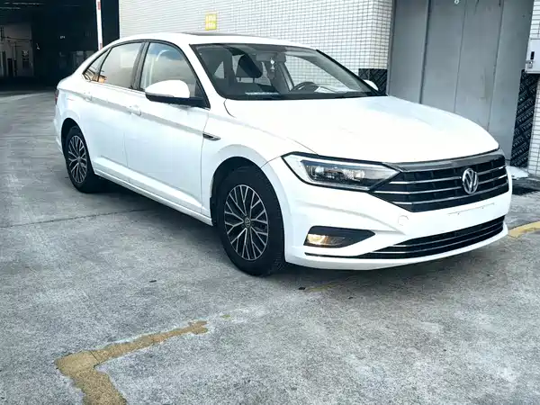 Volkswagen Sagitar 2020