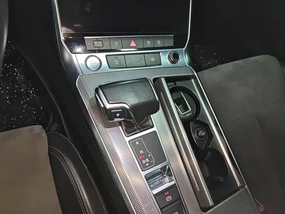 Audi A6L 2020 — фото 16