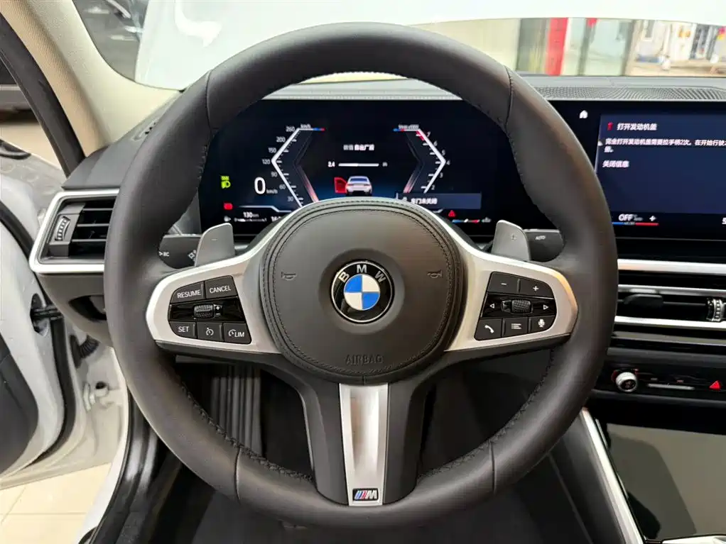 BMW 3 Series 2023 — фото 11