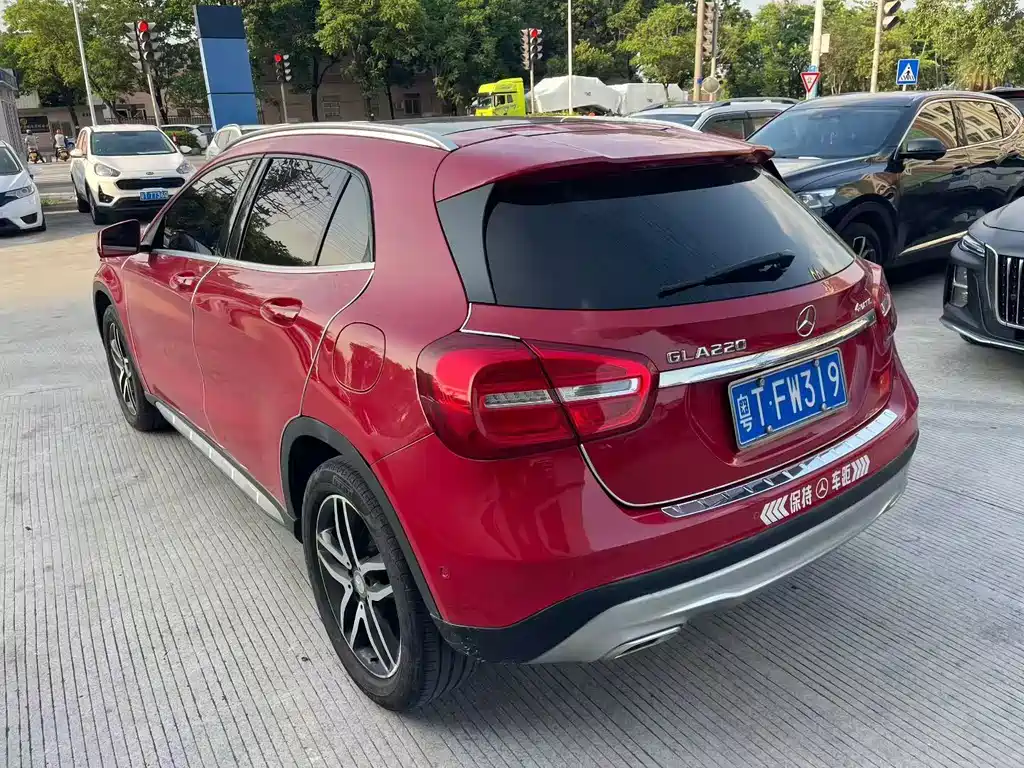 Mercedes-Benz GLA 2016 — фото 6