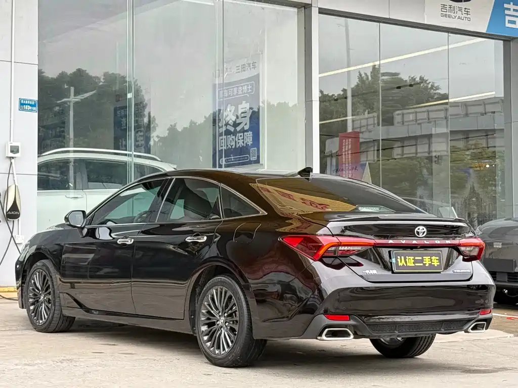 Toyota Avalon 2019 — фото 15