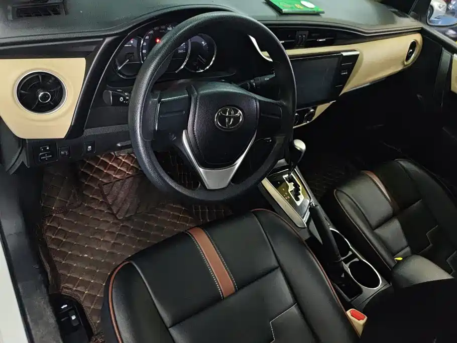 Toyota Corolla 2019 — фото 12