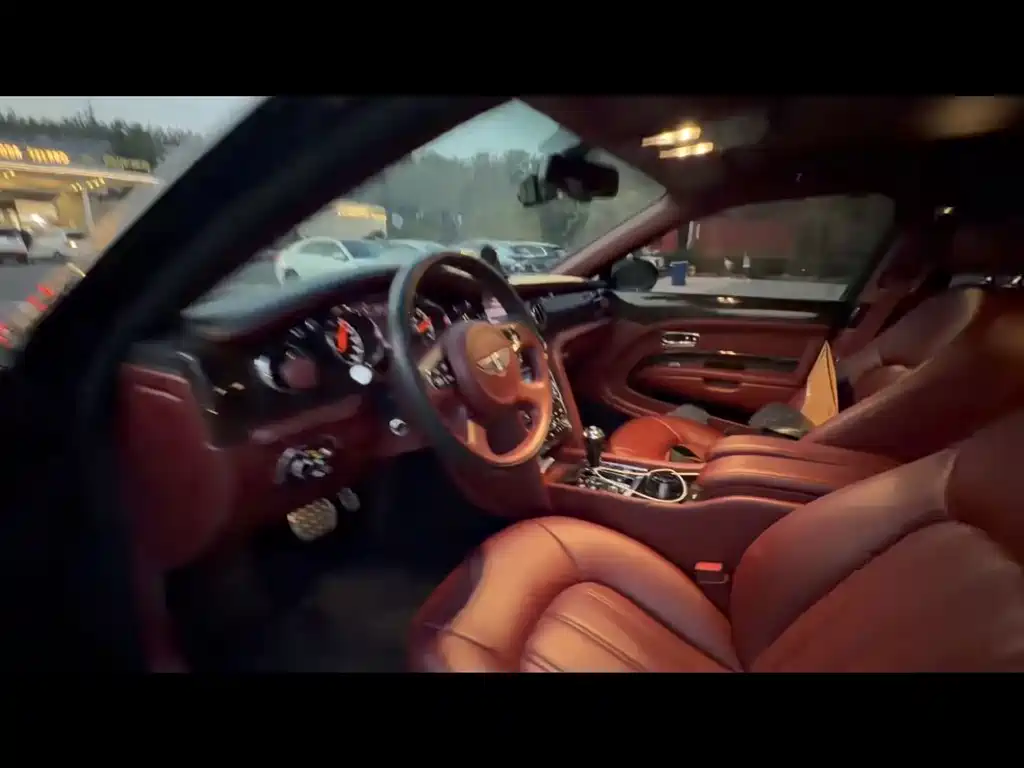Bentley Mulsanne 2011 — фото 2