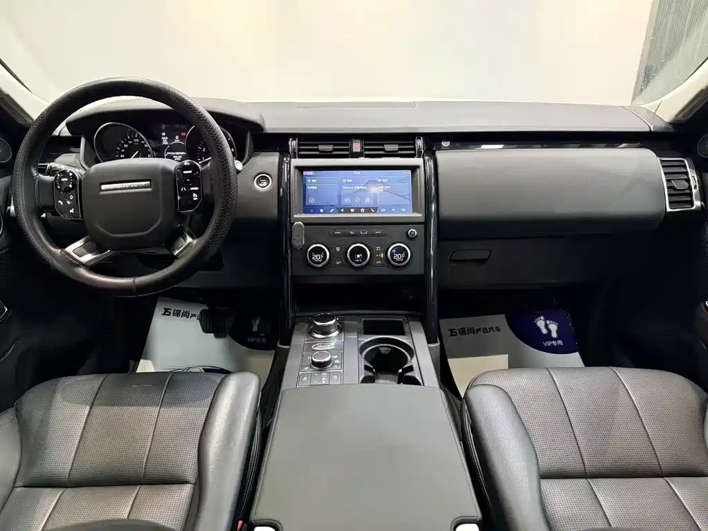 Land Rover Discovery 2019 — фото 31