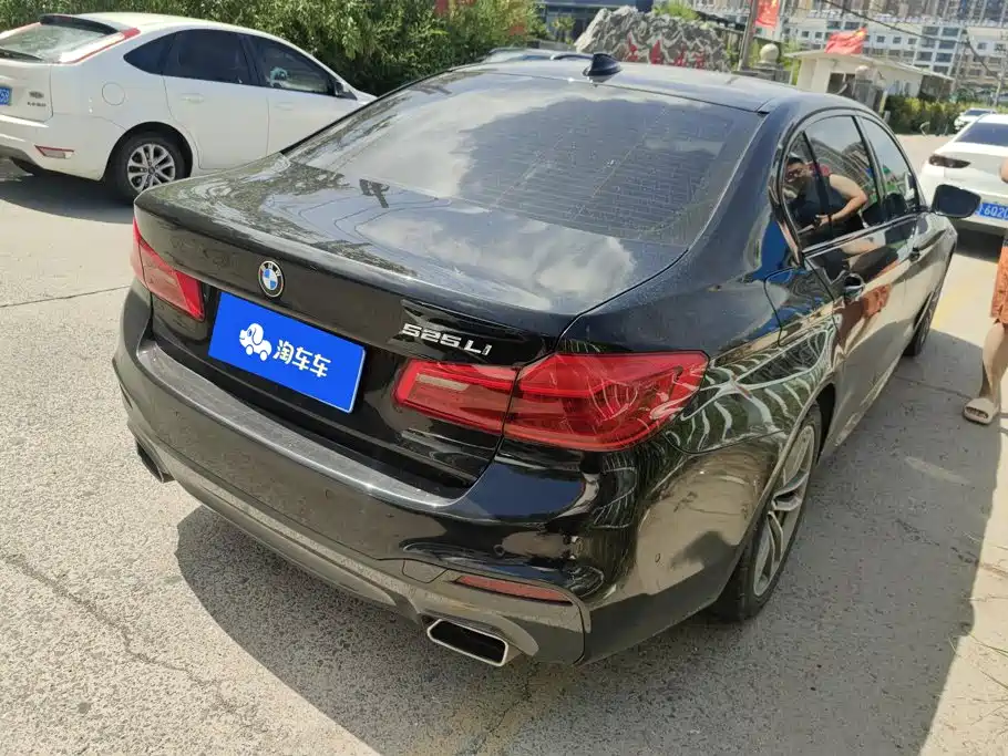 BMW 5 Series 2019
