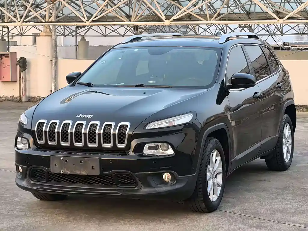 Jeep Cherokee 2017 — фото 1