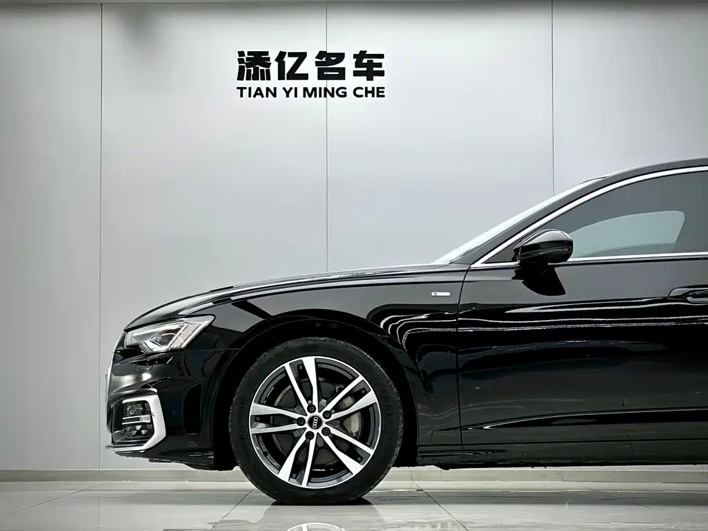 Audi A6L 2023 — фото 8