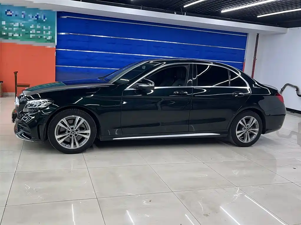 Mercedes-Benz C-Class 2020 — фото 25