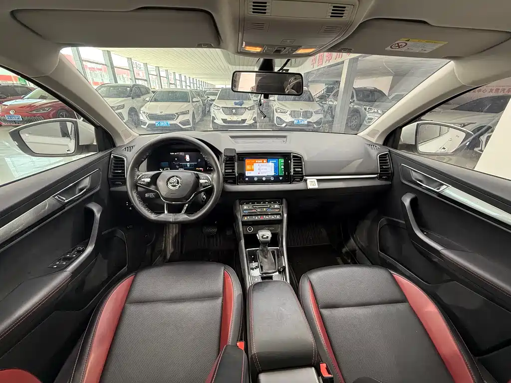 Skoda Karoq 2023 — фото 9