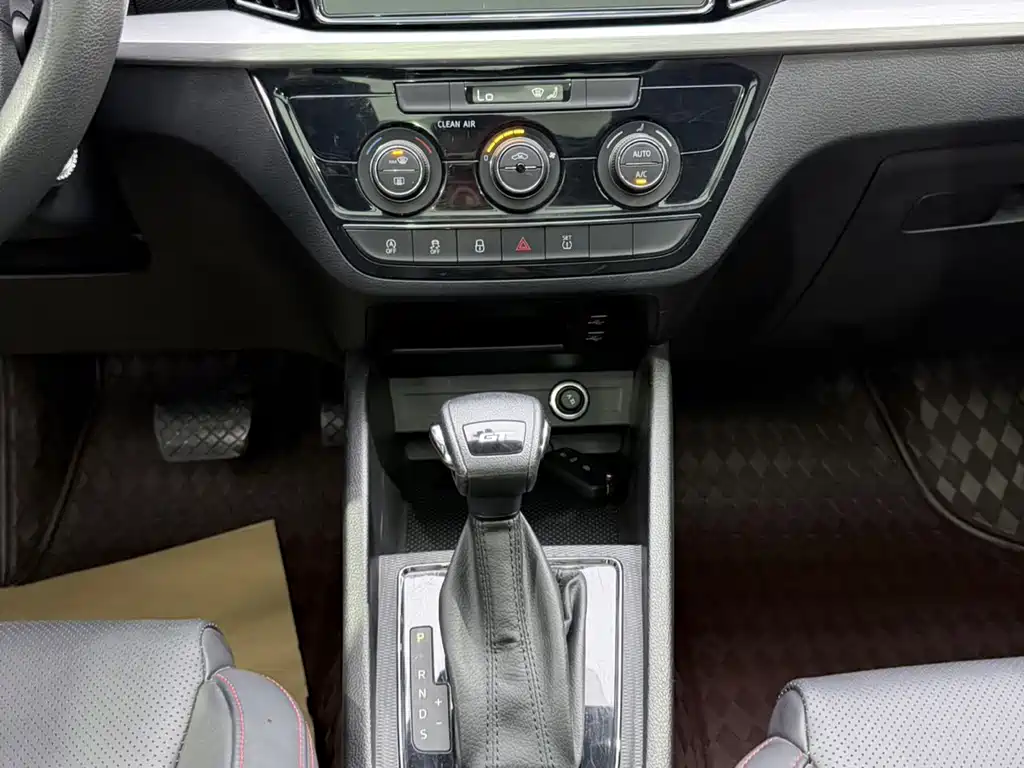 Skoda Kamiq 2024 — фото 13
