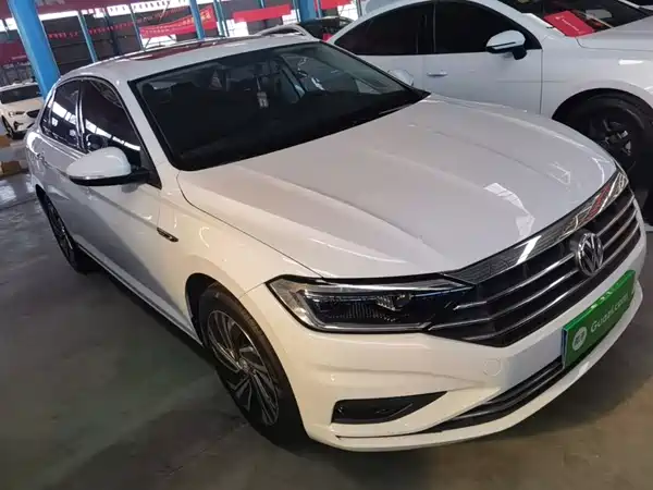 Volkswagen Sagitar 2022