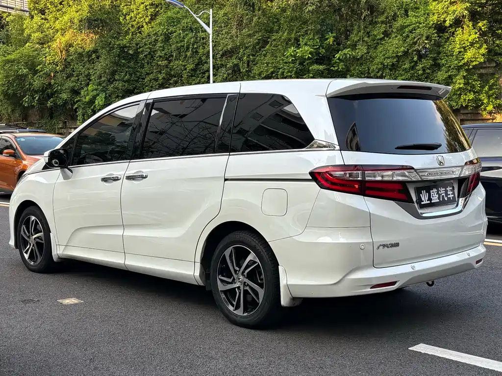 Honda Odyssey 2018 — фото 4