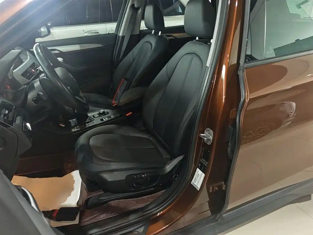 BMW X1 2016 — фото 15