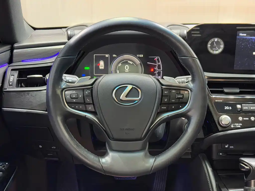 Lexus ES 2022 — фото 18
