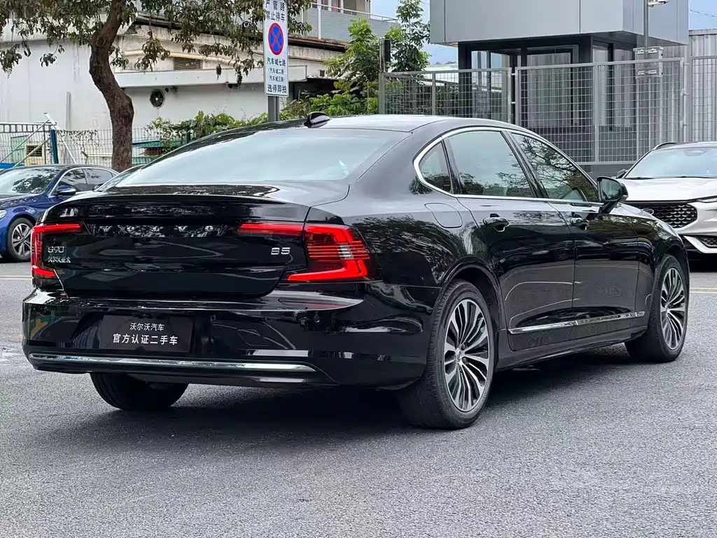 Volvo S90 2024 — фото 12