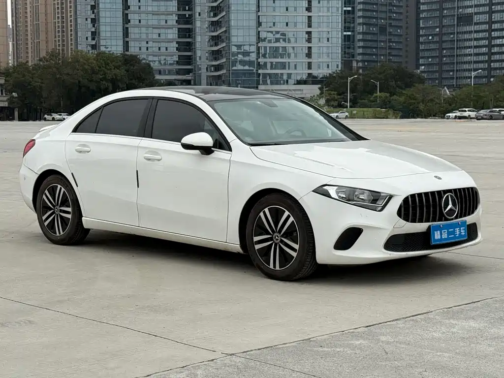 Mercedes-Benz A-Class 2020 — фото 3