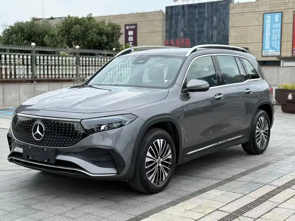 Mercedes-Benz EQB 2026